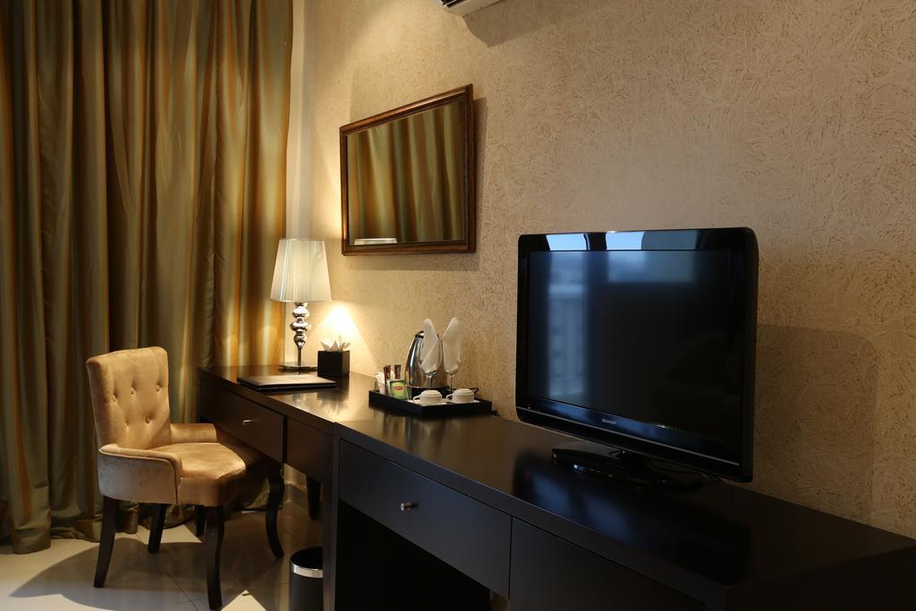 Mikhael'S Hotel Браззавиль Номер фото